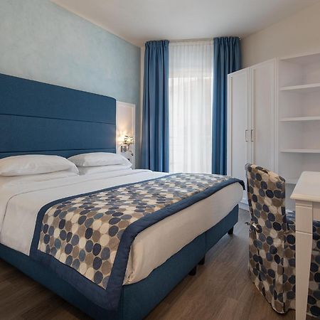 Regent'S Hotel Lido di Jesolo Bagian luar foto