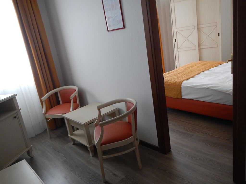 Regent'S Hotel Lido di Jesolo Bagian luar foto