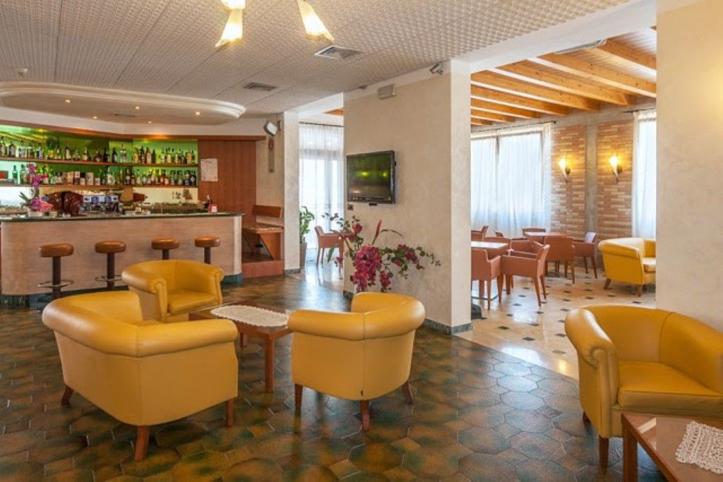 Regent'S Hotel Lido di Jesolo Bagian luar foto